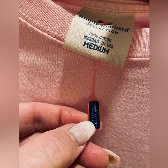 NWT Simply Southern Collection ‘This is How We Roll’ Medium Pink T Short CAMPER - Picture 4 of 10